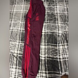YEEZY CALABASAS SWEATS SIZE SMALL